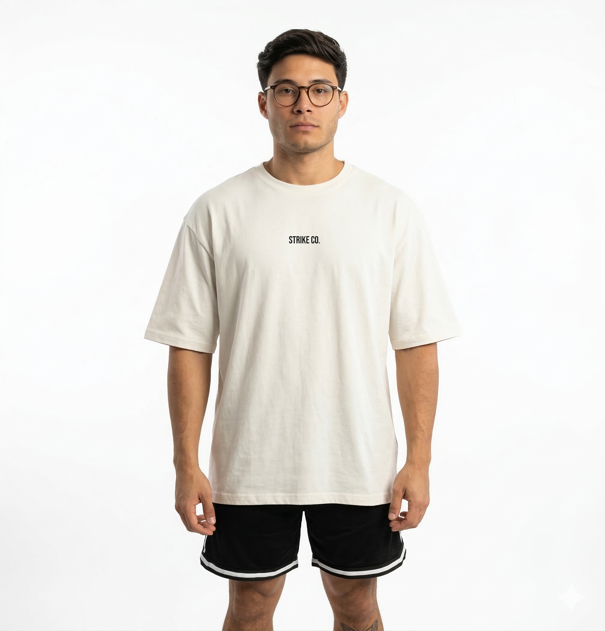 Camiseta Oversized - GURIS DO LOW (Off-White)